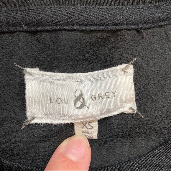 🔥SOLD🔥 Lou & Grey Sheer Sleeve T-Shirt Gray Black XS - Picture 12 of 16
